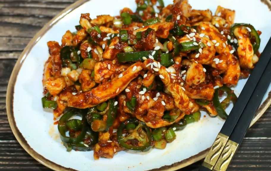 Recette : Salade de radis séchés épicée à la coréenne