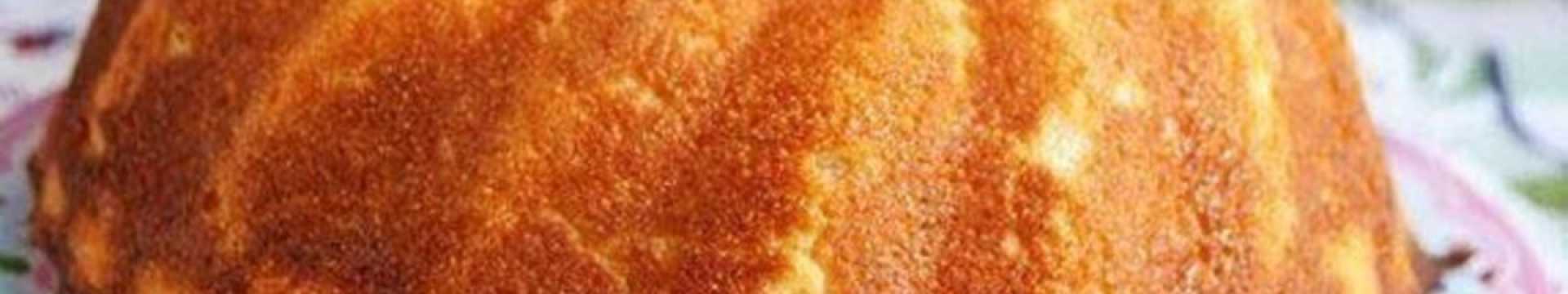 Gâteau éponge aux prunes