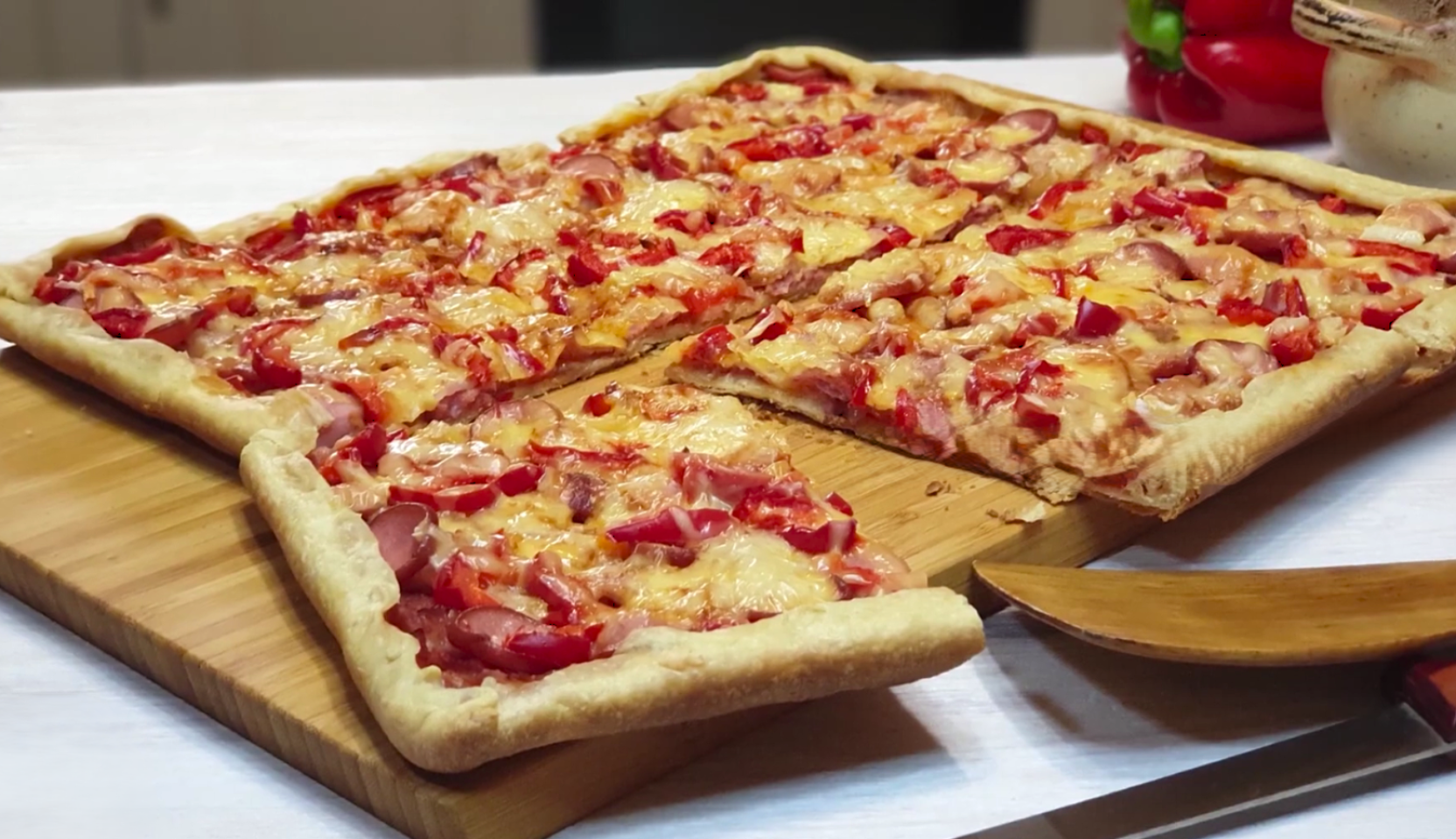 Image du plat : Pizza au four sur une pâte sans levure