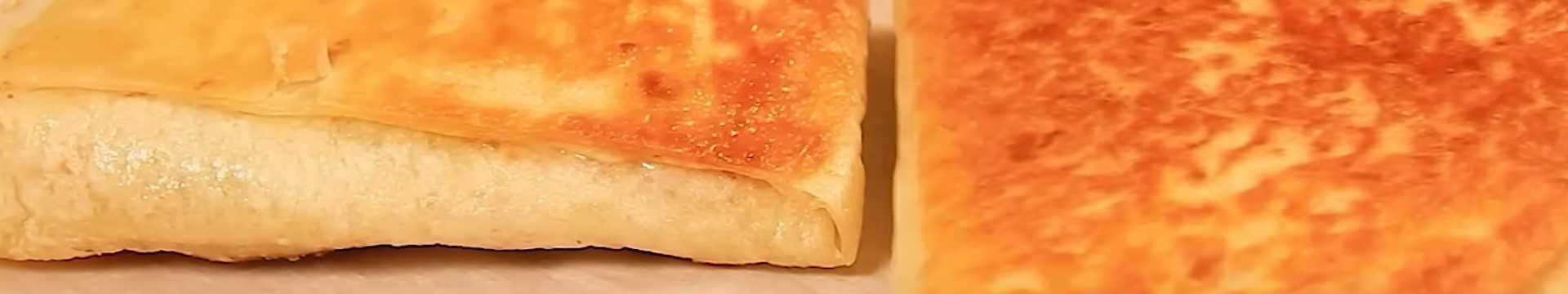 tortilla multicouche dans une poêle