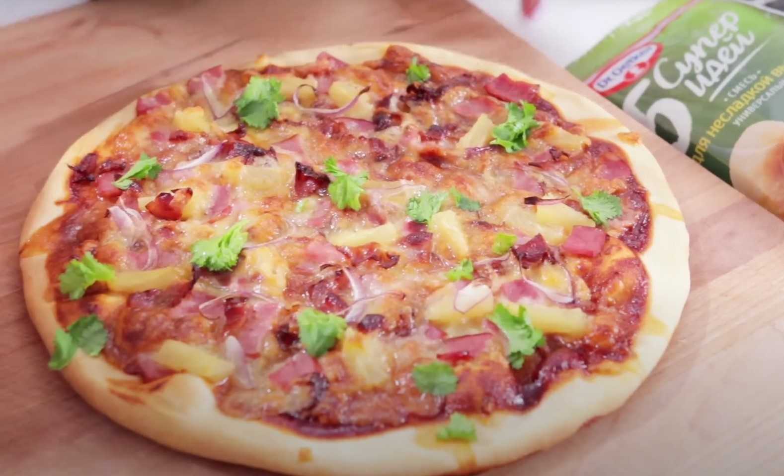 Image du plat : Pizza hawaïenne au poulet et à l'ananas au four