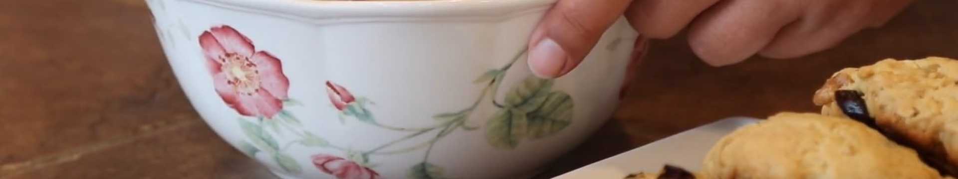 Thé avec des boulettes Banshtai mongol tsai