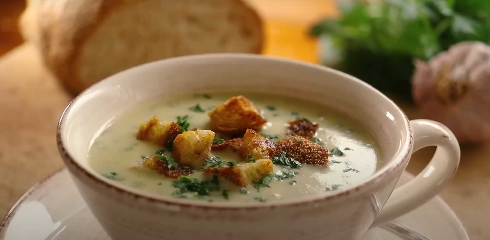 Image du plat : Soupe à l'ail italienne avec croûtons