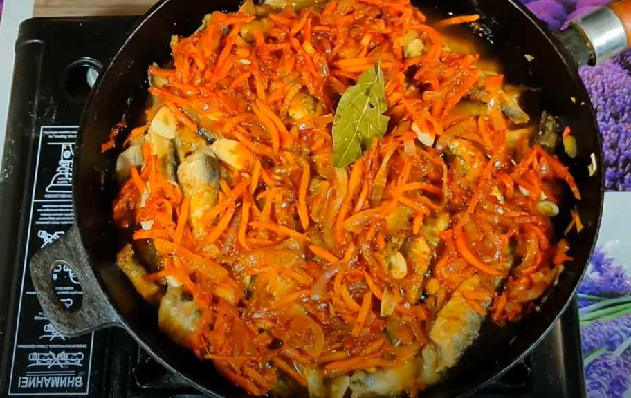 Recette : Sprats à la sauce tomate