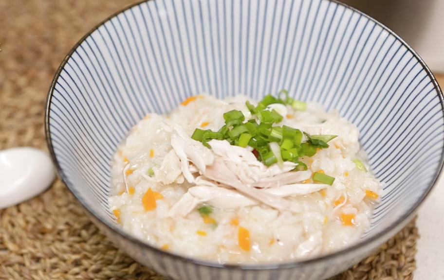 Recette : Bouillie de riz au poulet Dakchuk