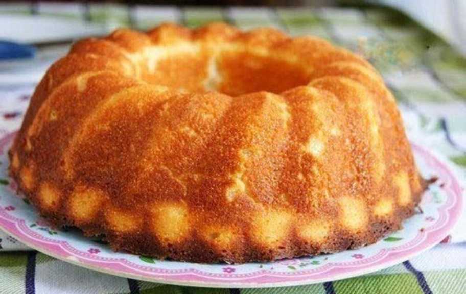 Recette : Gâteau éponge aux prunes