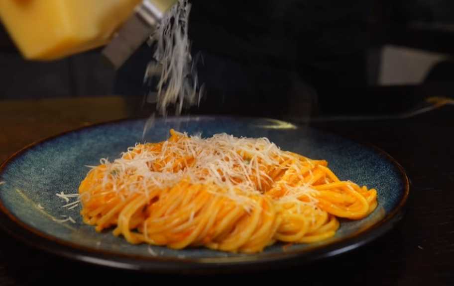 Recette : Pâtes végétariennes à la sauce tomate