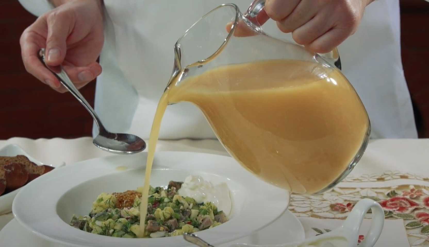 Image du plat : Okroshka aux sprats dans une sauce tomate et au kvas