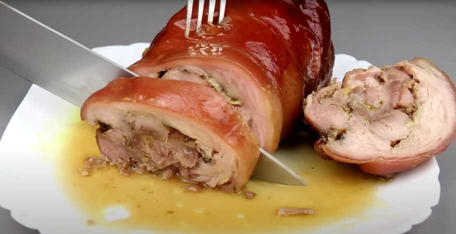 Recette : Jarret de porc cuit au four en « manchon »
