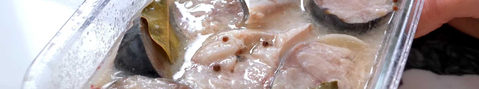 Maquereau mariné aux oignons