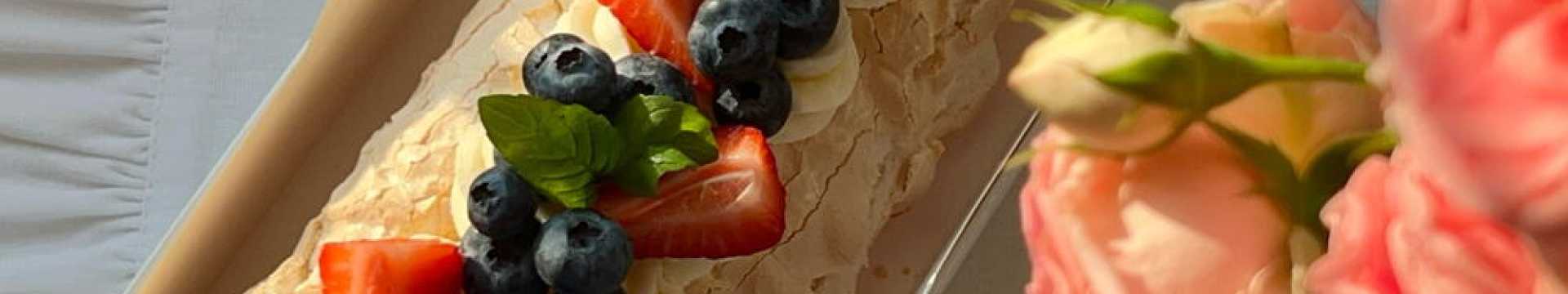 roulé meringué aux fruits rouges