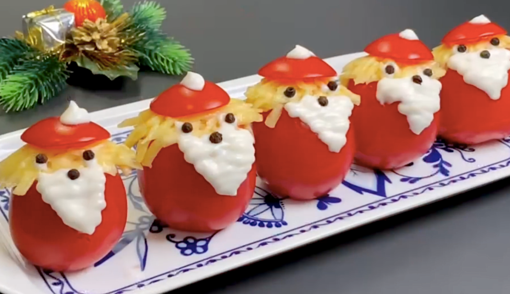 Image du plat : Cupcakes sushis du Nouvel An en forme de Père Noël