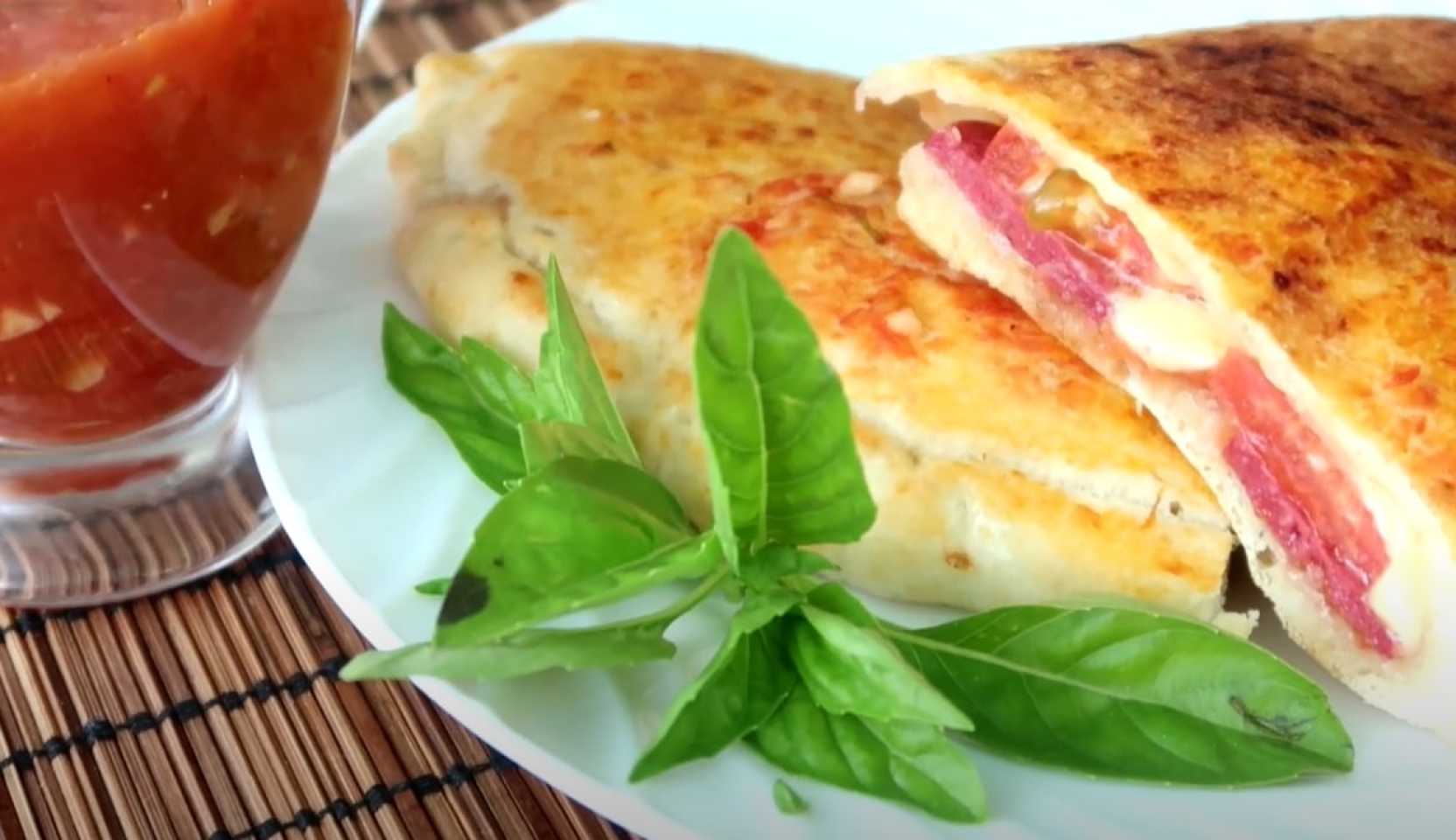 Image du plat : Calzone pizza fermé