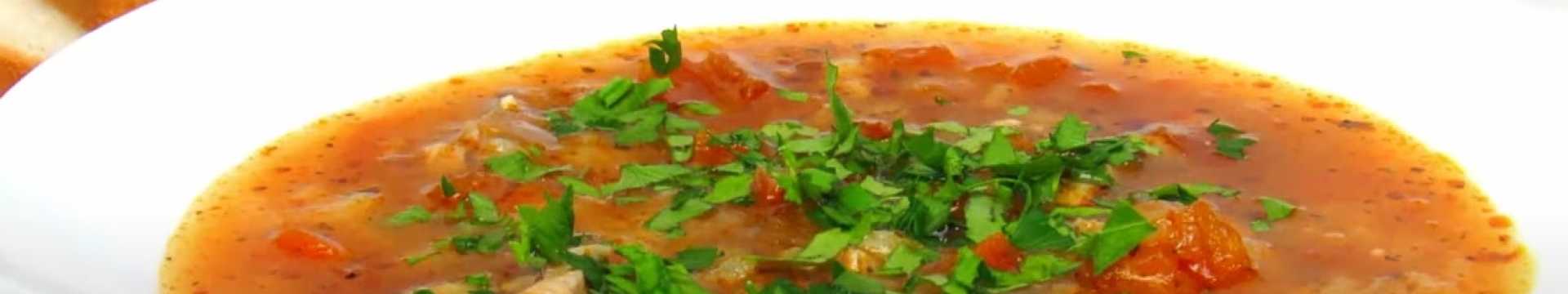 Soupe de porc Kharcho avec riz