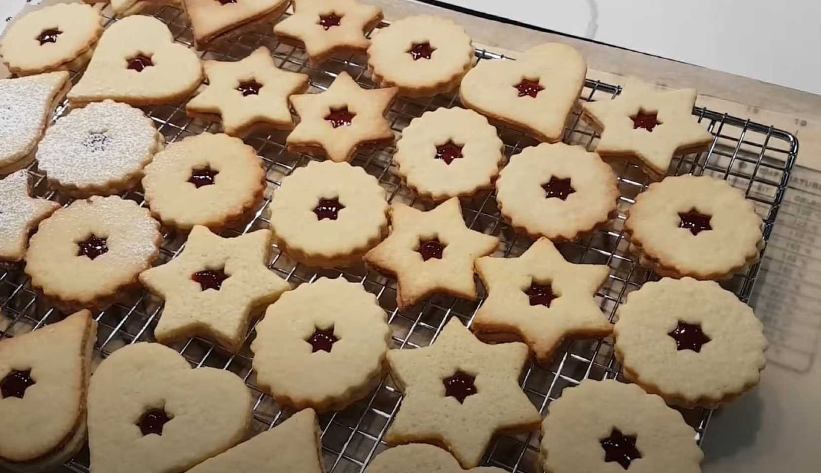 Image du plat : biscuits Spitzbuben de Noël