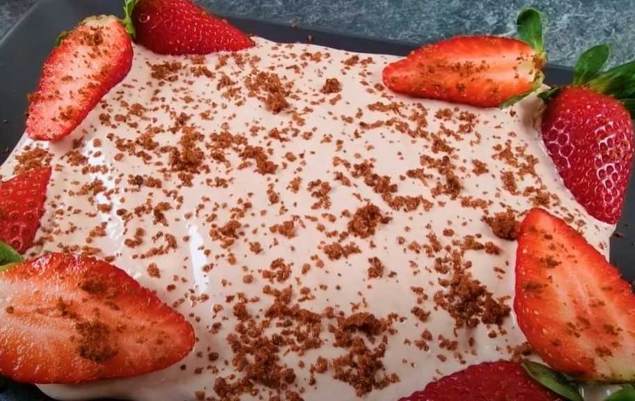 Recette : Gâteau protéiné à l'avoine et aux fraises