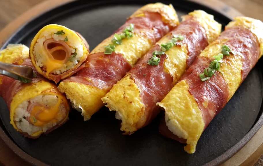Recette : Rouleaux de printemps au riz et aux œufs avec du bacon