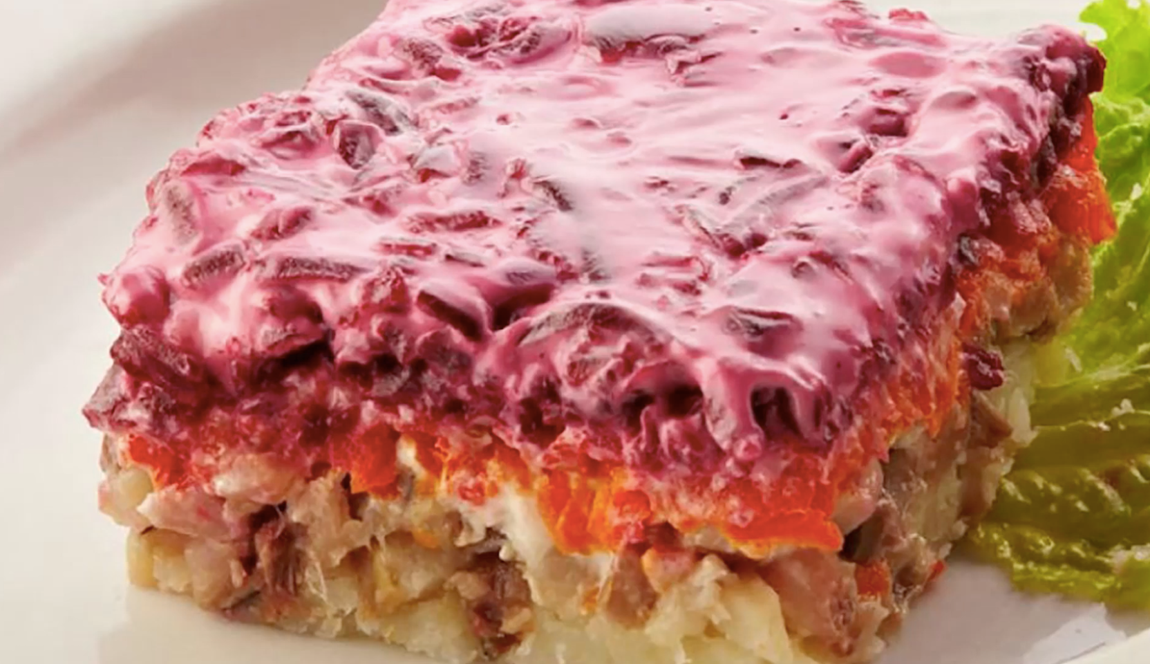 Image du plat : Hareng sous un manteau de fourrure avec des pommes