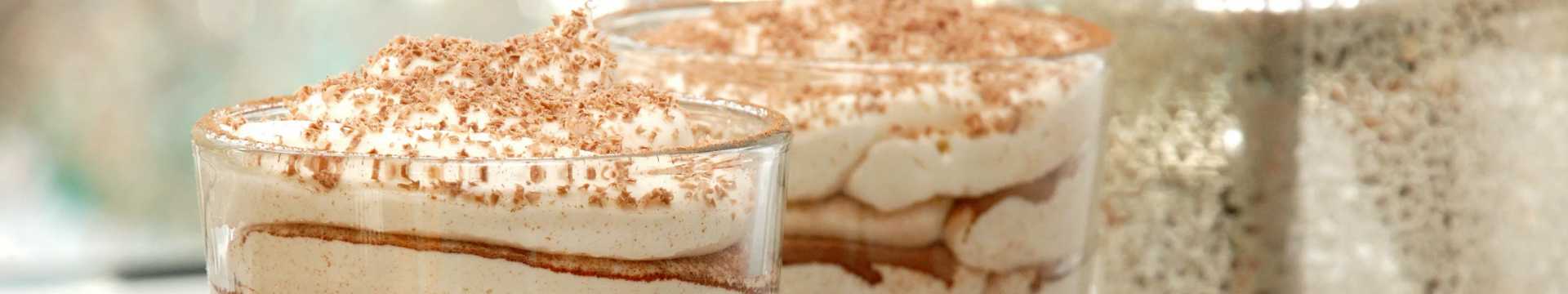 Dessert au café à étages