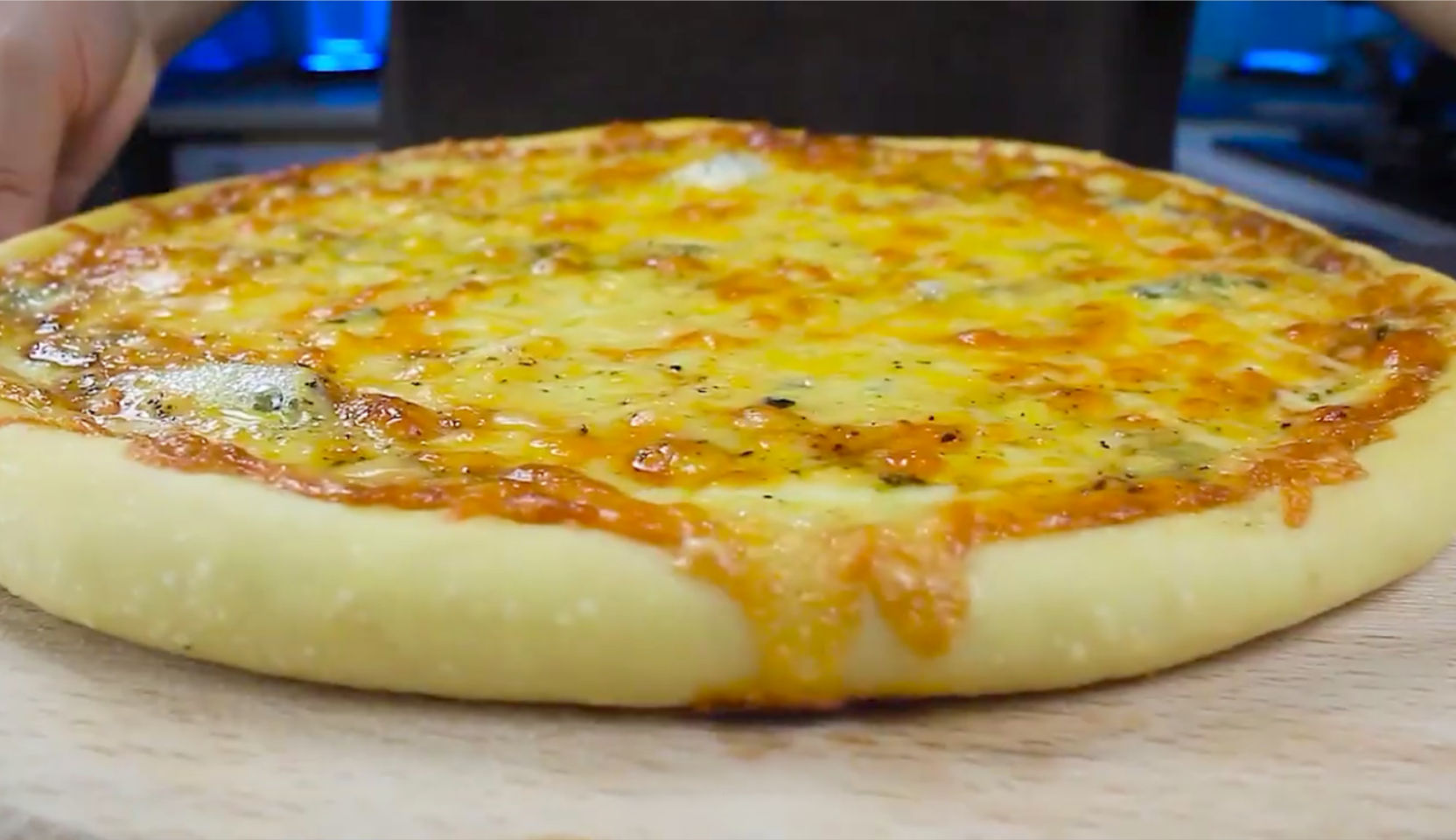 Image du plat : Pizza aux quatre fromages