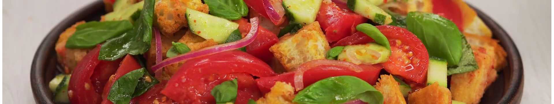 Salade Panzanella classique