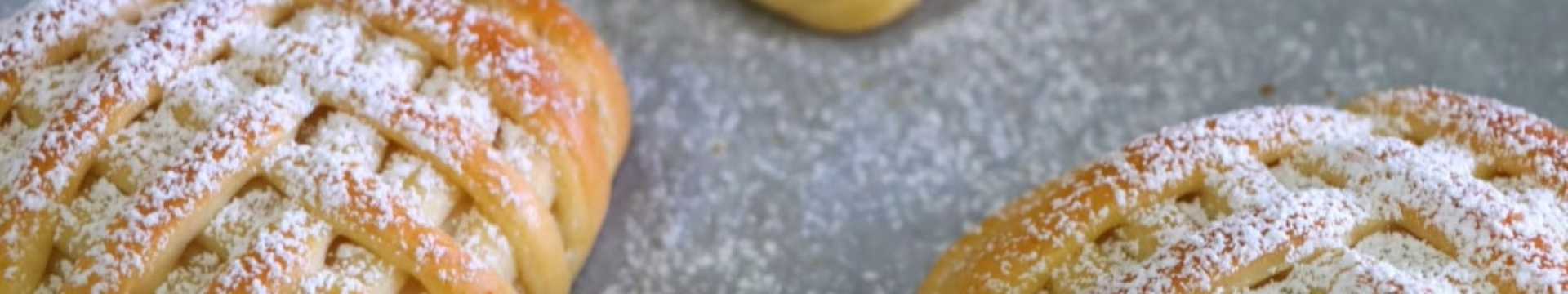 Tartes tressées aux pommes et aux noix