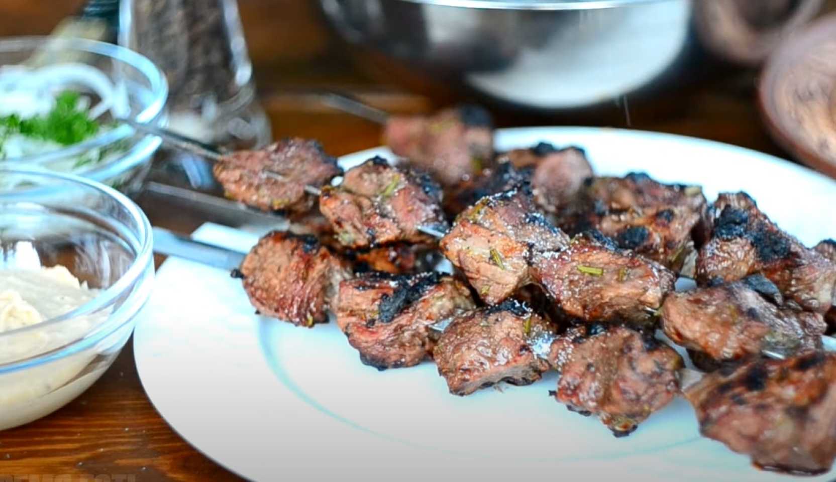 Image du plat : Le chachlik de bœuf est tendre et juteux.