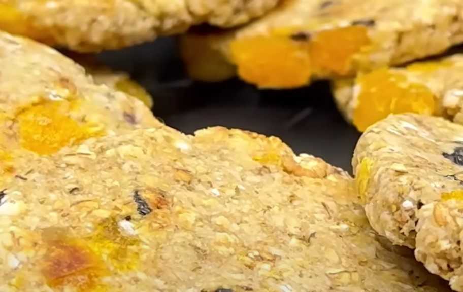 Recette : Biscuits croustillants à l’avoine cuits à la poêle, sans farine ni sucre