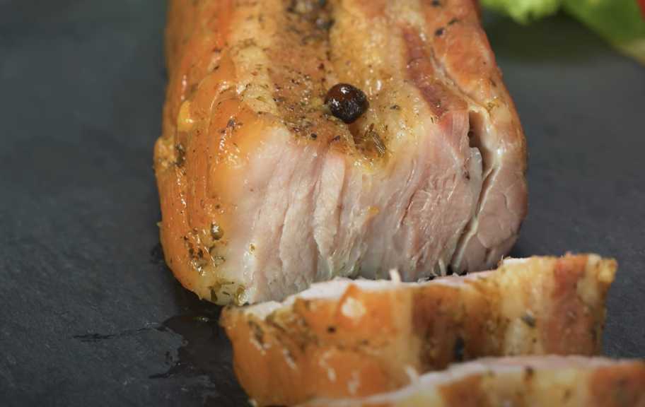 Recette : Poitrine de porc cuite au four