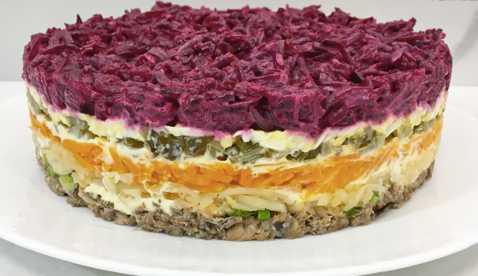 Image du plat : Hareng sous une fourrure avec des sprats