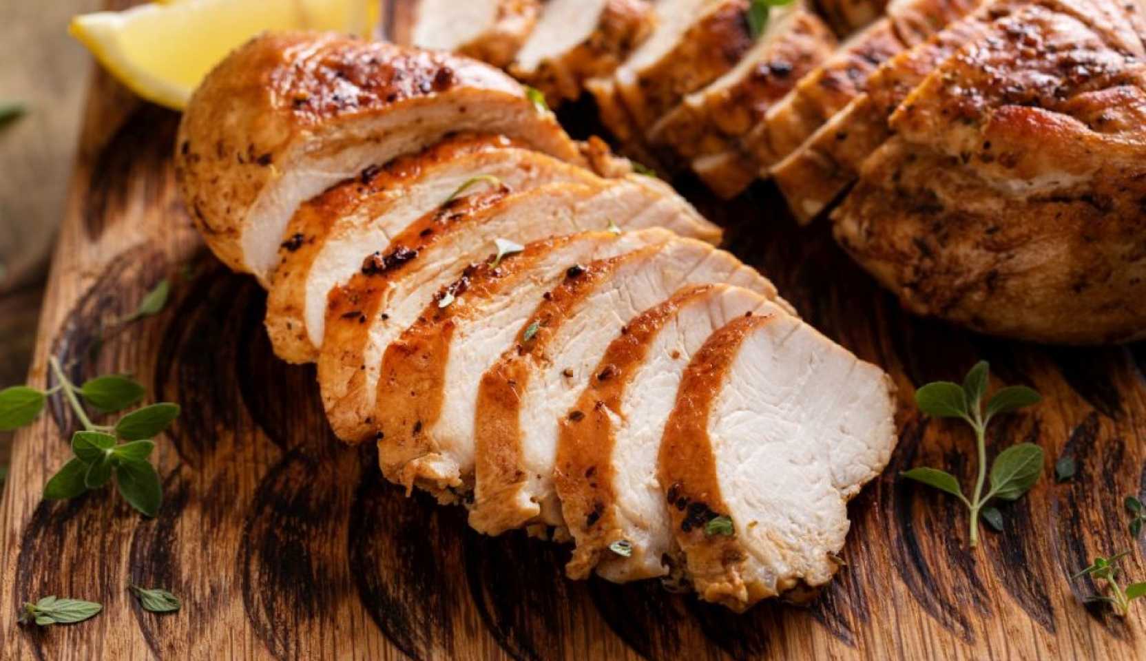 Image du plat : Blanc de poulet cuit dans une friteuse à air chaud