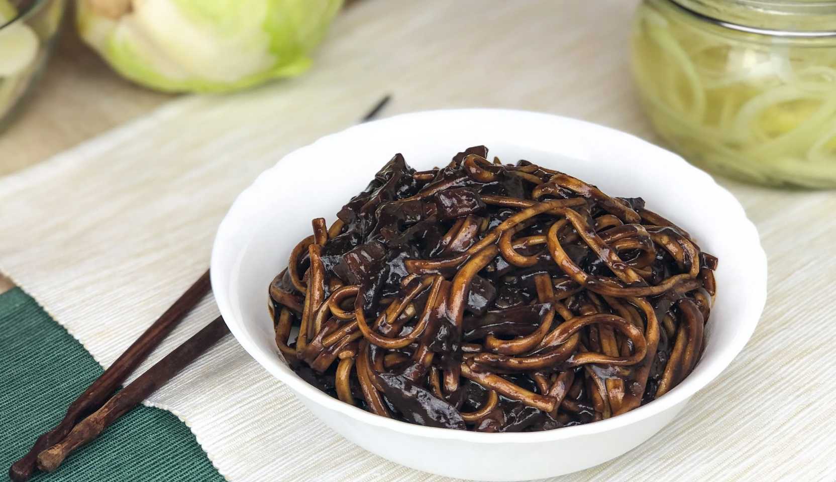 Image du plat : Jjajangmen au bœuf
