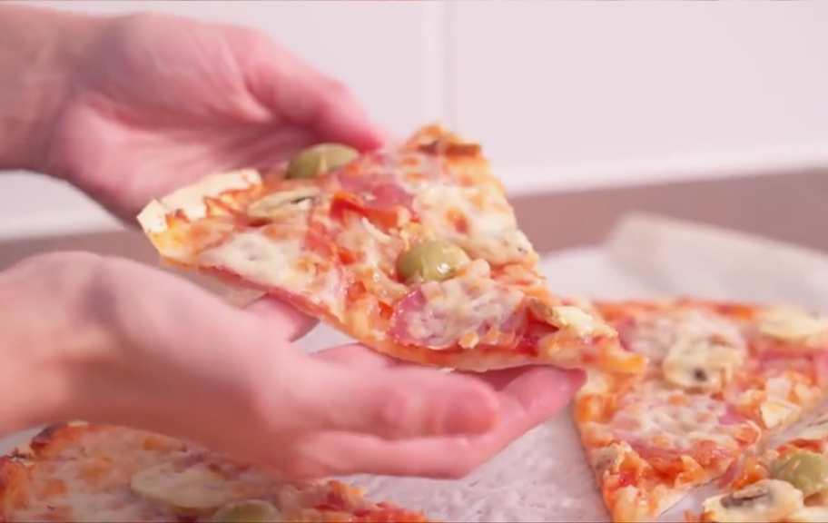 Recette : Pizza lavash aux saucisses