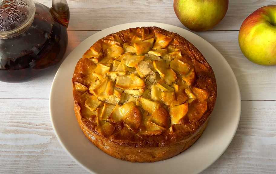 Recette : Gâteau Charlotte aux pommes sans mixeur