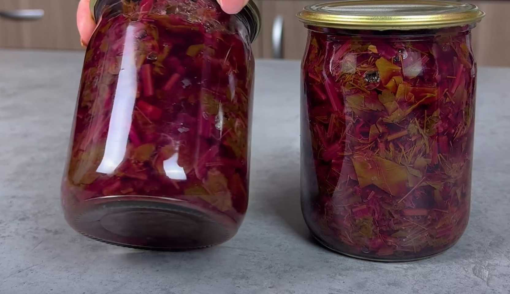 Image du plat : Feuilles de betterave marinées