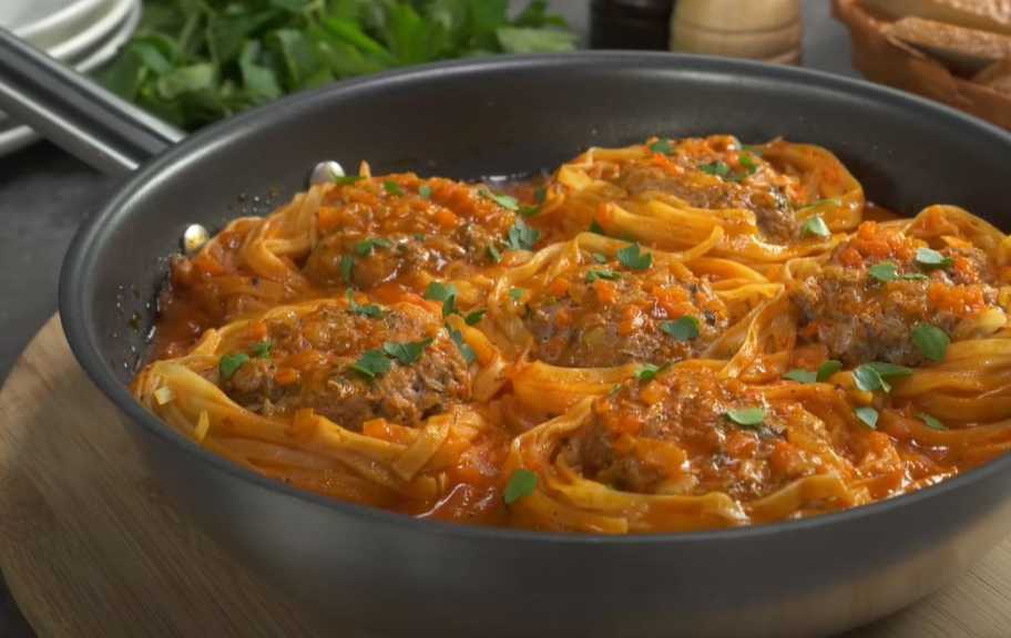 Recette : Nids de tagliatelles à la viande hachée