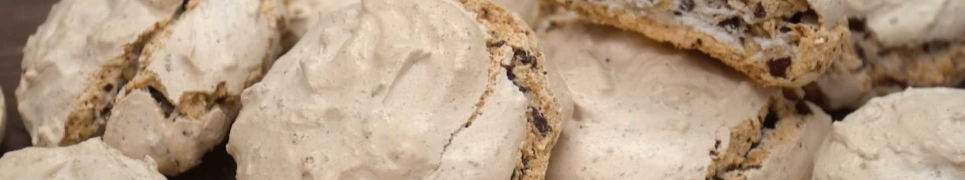 Meringue au chocolat et aux noix