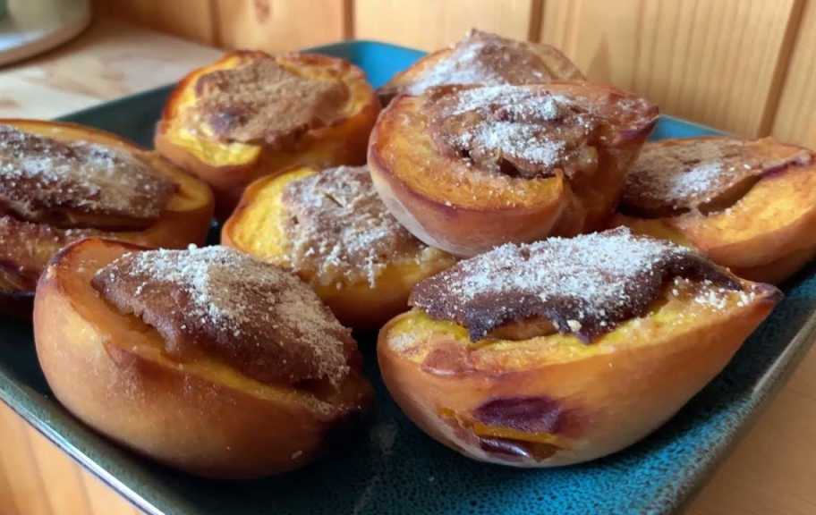 Recette : Pêches cuites au four à l'italienne
