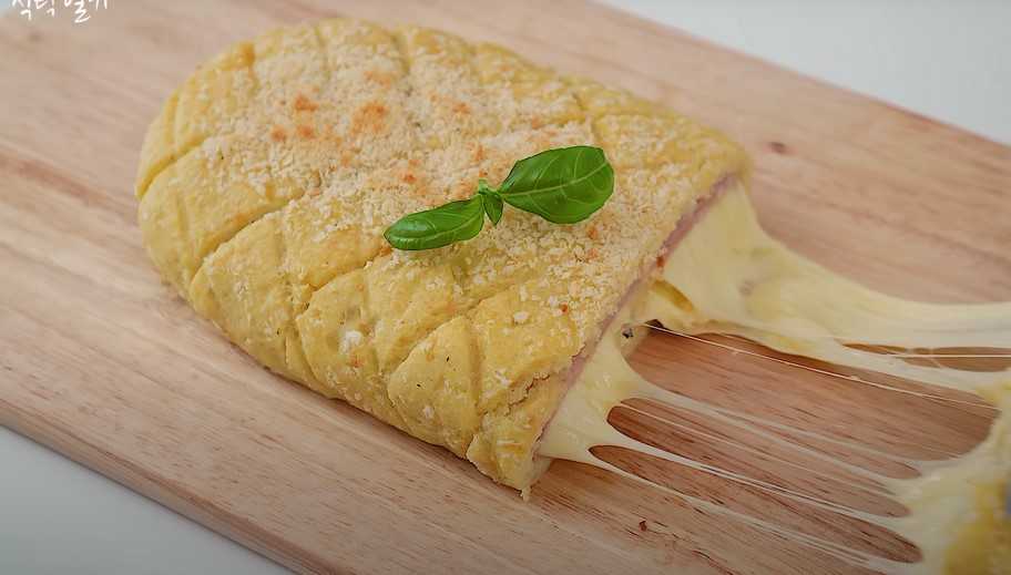 Recette : Rouleau de pomme de terre au four avec jambon et fromage