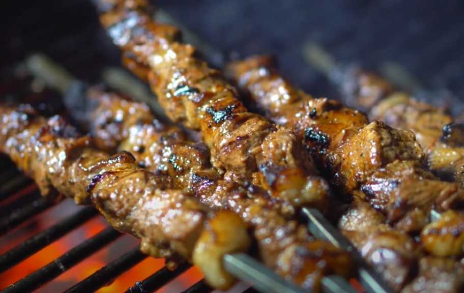 Recette : Brochettes d'agneau grillées
