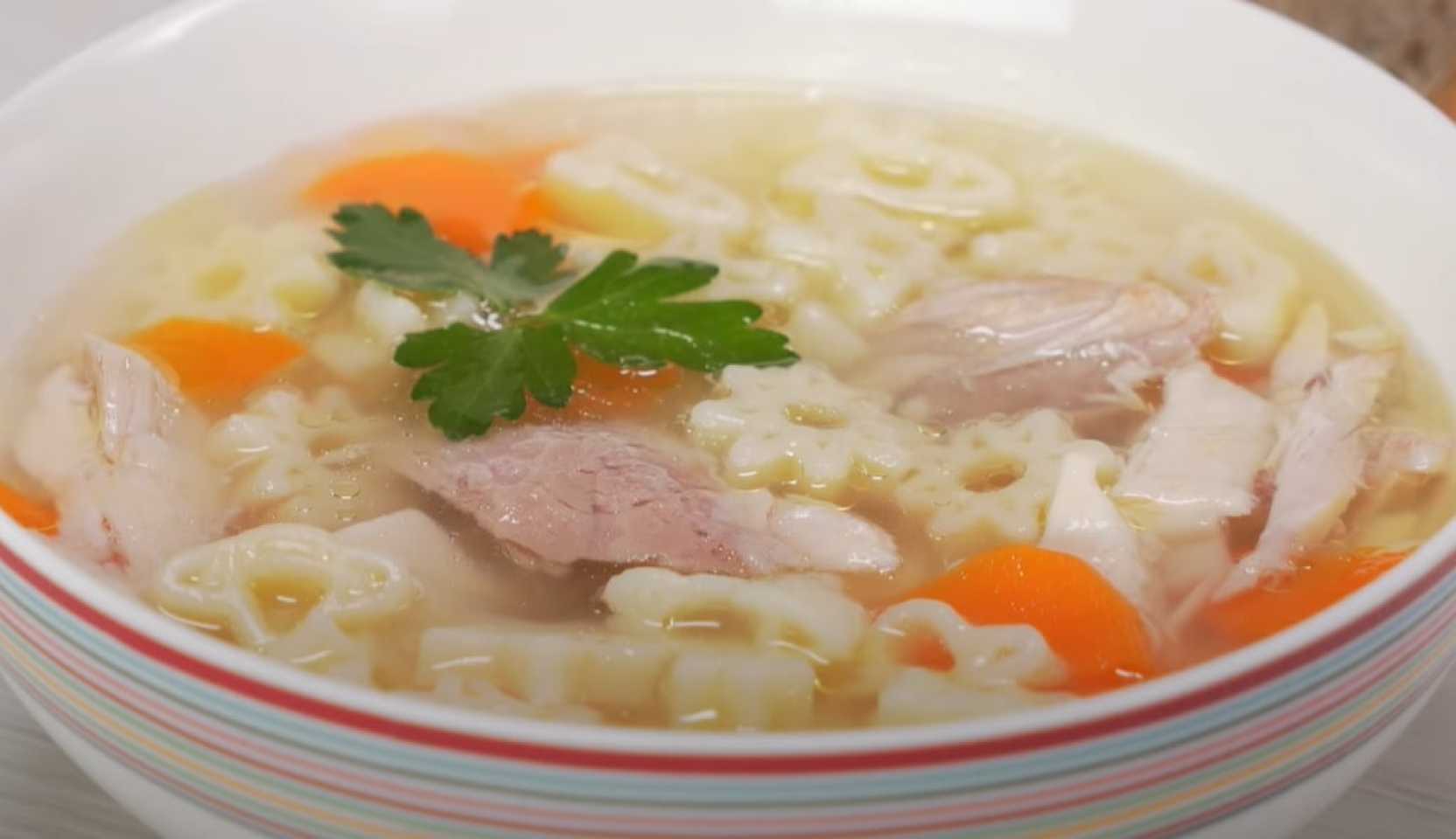 Image du plat : Soupe au poulet classique