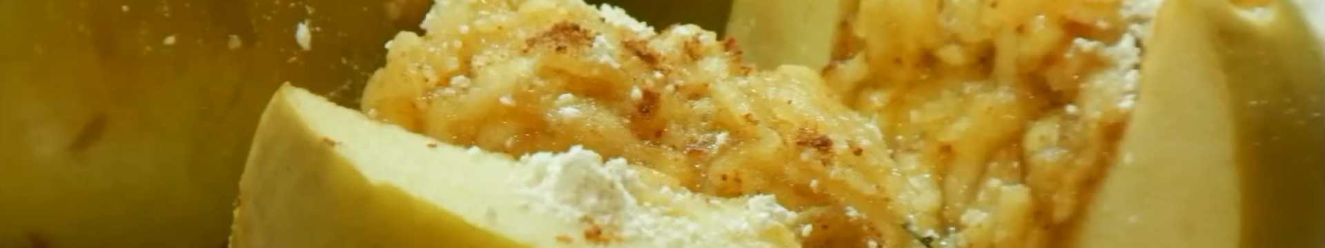 Pommes cuites au four à la mijoteuse avec du miel et de la cannelle