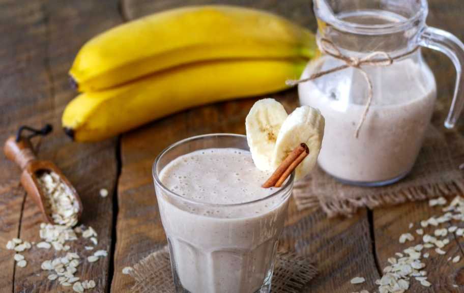 Recette : Smoothie banane-avoine-lait