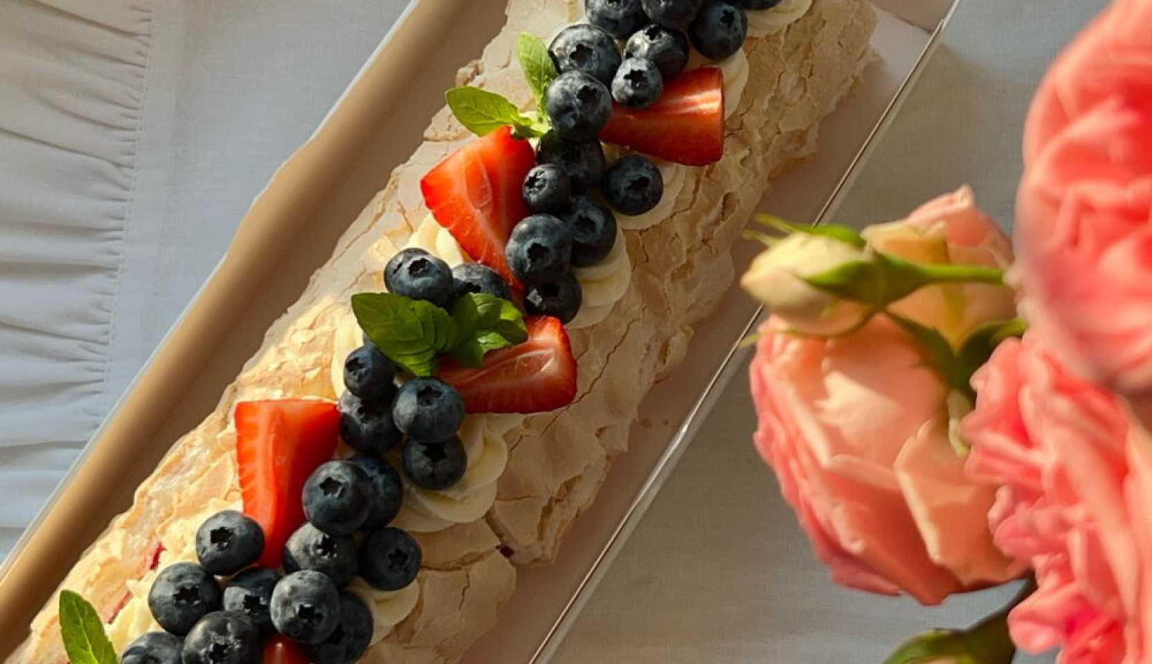 Image du plat : Roulé meringué aux fruits rouges