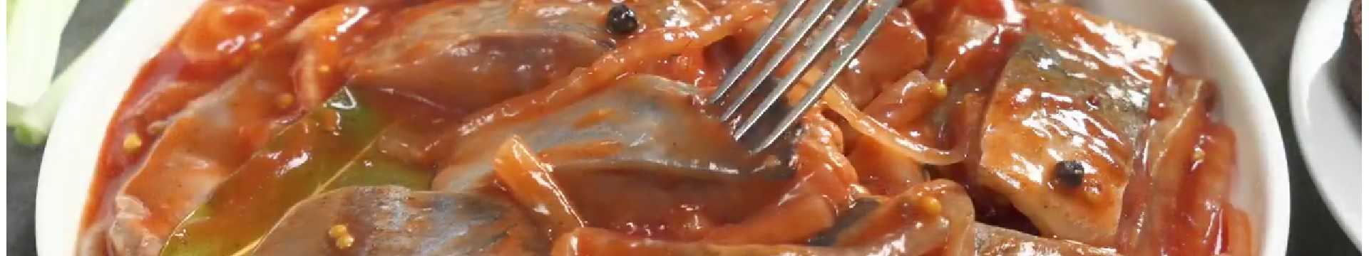 Hareng à la sauce tomate