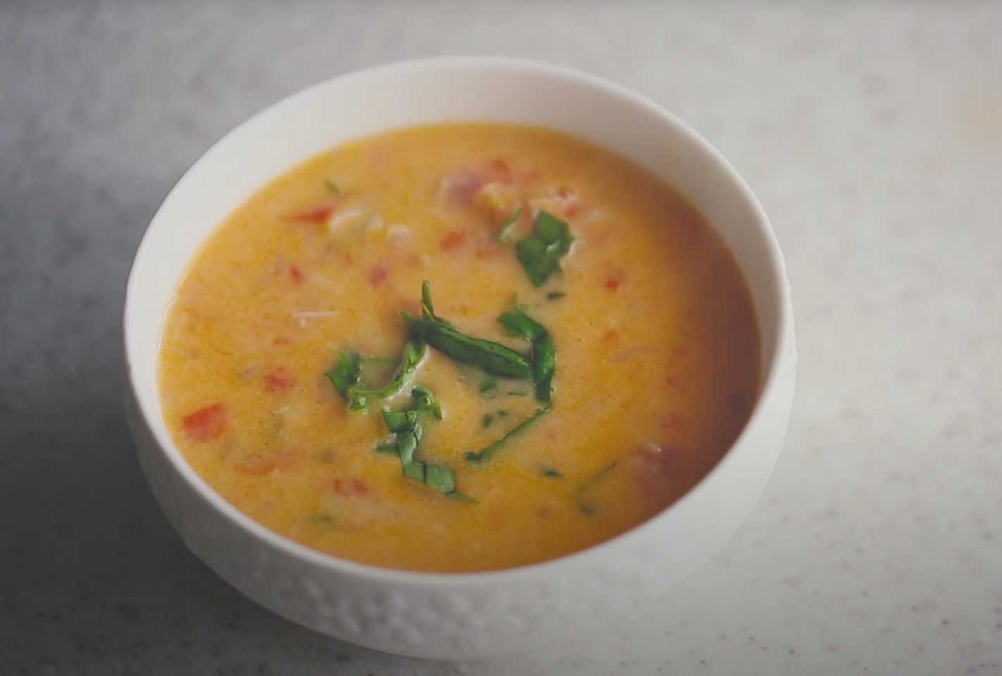 Image du plat : Soupe de tomates à l'ail rôti