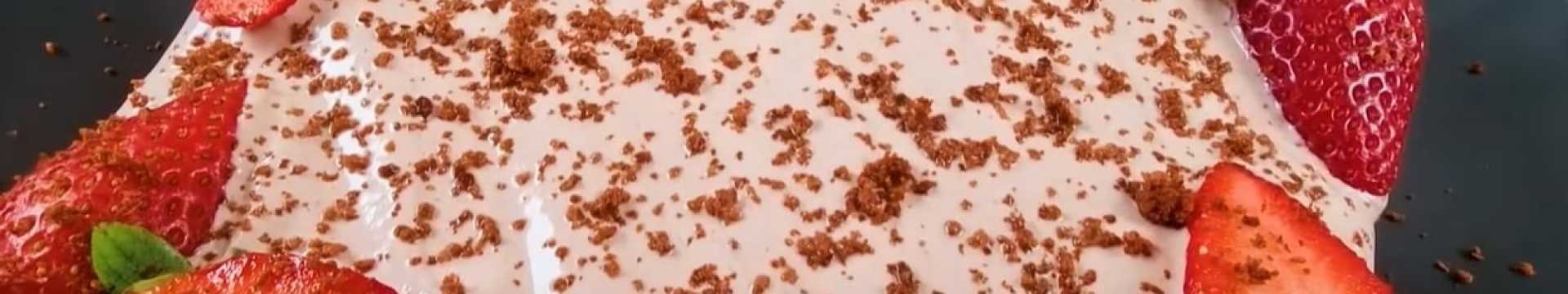 Gâteau protéiné à l'avoine et aux fraises