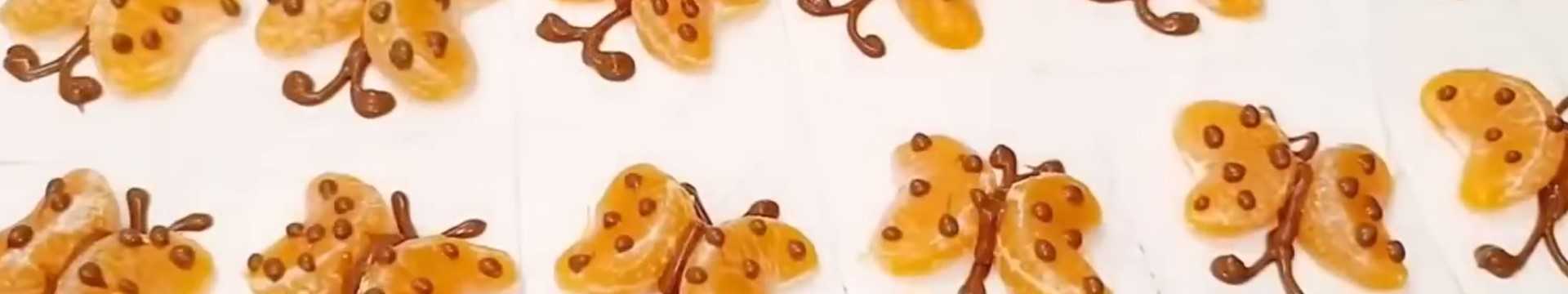 Gâteaux papillon dans la neige