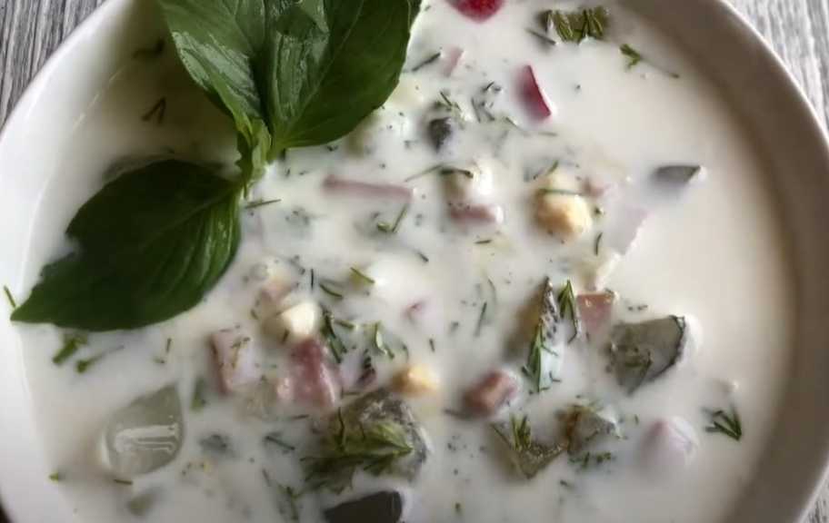 Recette : Okroshka aux cornichons et au kvas