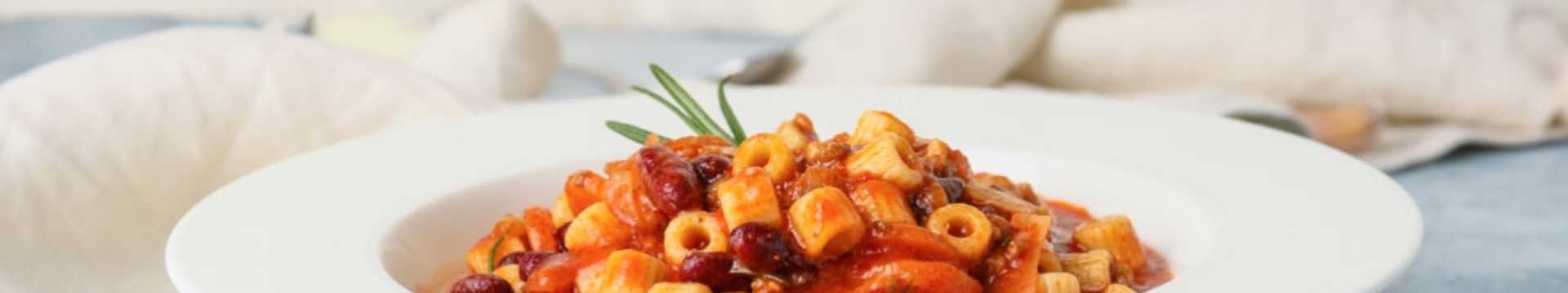 Pâtes aux haricots hongroises